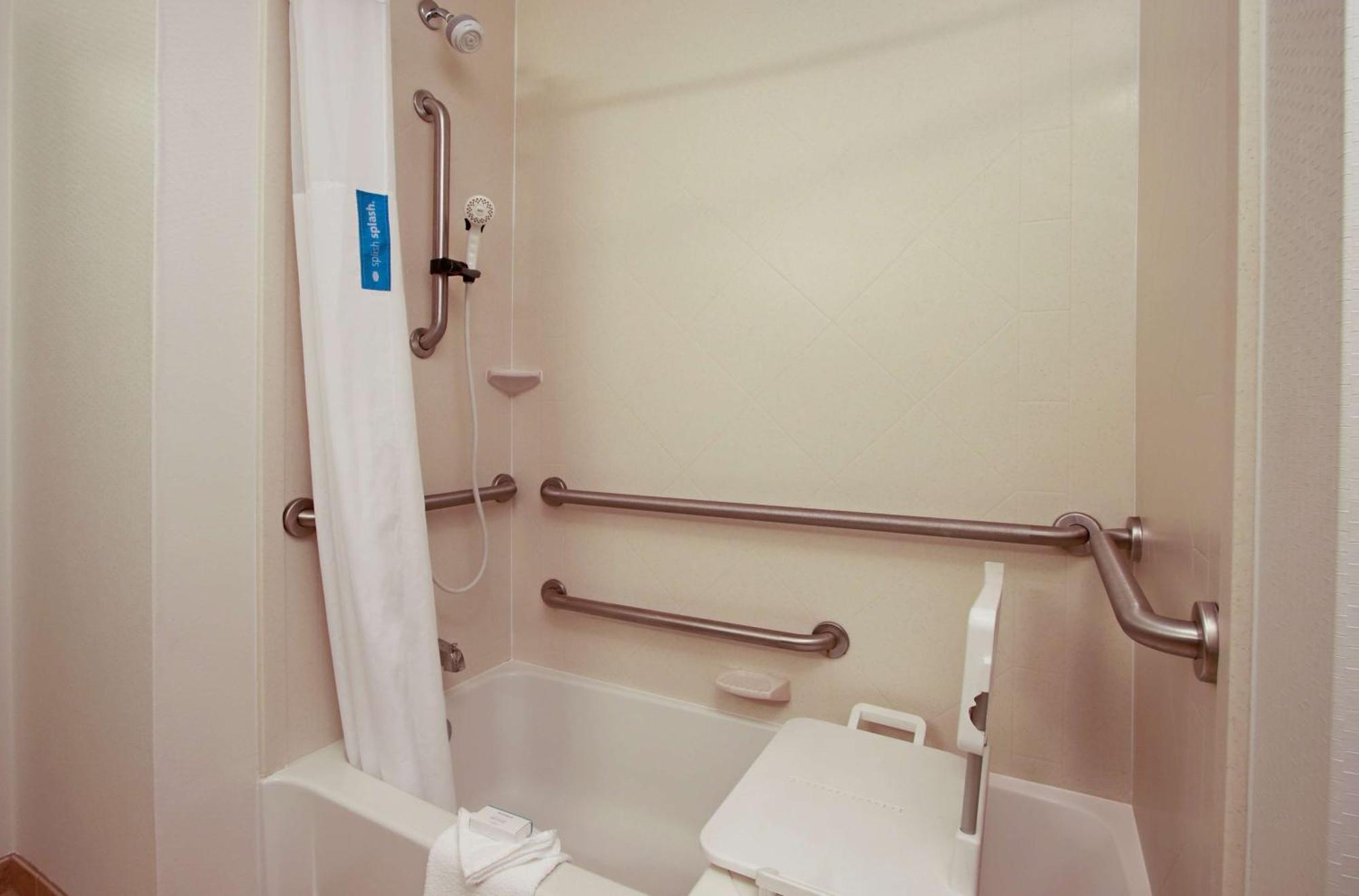 Hampton Inn Winfield Tucker Экстерьер фото